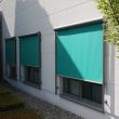 Senkrechtmarkise mit Schienenführung und Kassette